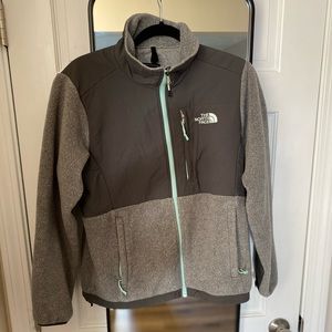 The North Face Women’s Denali 2 Jacket